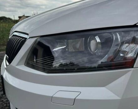 Білий Шкода Octavia Scout, об'ємом двигуна 2 л та пробігом 250 тис. км за 14800 $, фото 10 на Automoto.ua