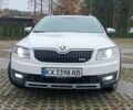 Шкода Октавия Скаут 2015 в Харькове на Automoto.ua Белый Шкода Октавия Скаут, объемом двигателя 1.97 л и пробегом 269 тыс. км за 13699 $, фото 3 на Automoto.ua