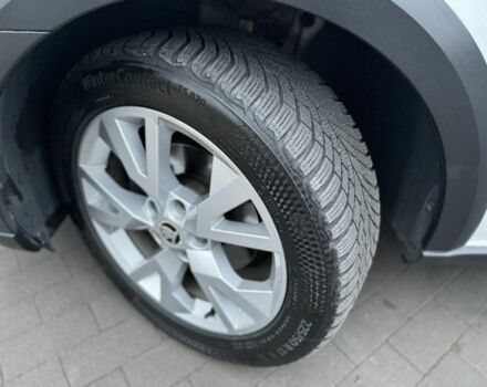 Белый Шкода Октавия Скаут, объемом двигателя 2 л и пробегом 278 тыс. км за 12500 $, фото 3 на Automoto.ua