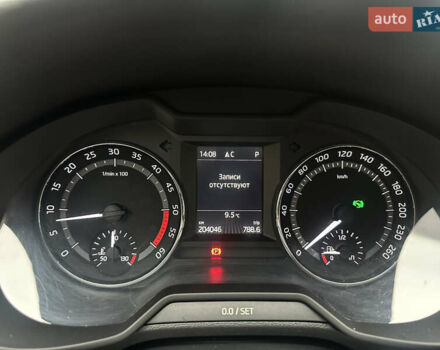 Білий Шкода Octavia Scout, об'ємом двигуна 2 л та пробігом 203 тис. км за 14995 $, фото 98 на Automoto.ua