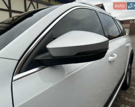 Білий Шкода Octavia Scout, об'ємом двигуна 2 л та пробігом 203 тис. км за 14995 $, фото 18 на Automoto.ua