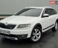 Білий Шкода Octavia Scout, об'ємом двигуна 2 л та пробігом 280 тис. км за 13499 $, фото 7 на Automoto.ua
