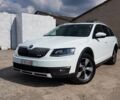 Білий Шкода Octavia Scout, об'ємом двигуна 2 л та пробігом 212 тис. км за 16500 $, фото 1 на Automoto.ua