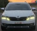Белый Шкода Октавия Скаут, объемом двигателя 2 л и пробегом 230 тыс. км за 19499 $, фото 12 на Automoto.ua