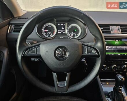 Белый Шкода Октавия Скаут, объемом двигателя 1.97 л и пробегом 185 тыс. км за 19999 $, фото 34 на Automoto.ua