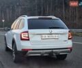 Белый Шкода Октавия Скаут, объемом двигателя 2 л и пробегом 230 тыс. км за 19499 $, фото 5 на Automoto.ua