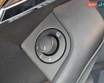 Белый Шкода Октавия Скаут, объемом двигателя 1.97 л и пробегом 185 тыс. км за 19999 $, фото 28 на Automoto.ua