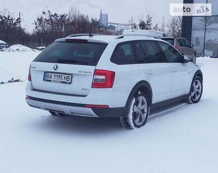 Білий Шкода Octavia Scout, об'ємом двигуна 1.97 л та пробігом 268 тис. км за 15800 $, фото 26 на Automoto.ua
