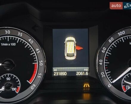 Белый Шкода Октавия Скаут, объемом двигателя 2 л и пробегом 230 тыс. км за 19499 $, фото 57 на Automoto.ua