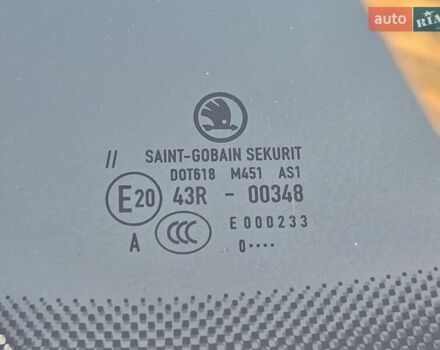 Белый Шкода Октавия Скаут, объемом двигателя 1.97 л и пробегом 185 тыс. км за 19999 $, фото 11 на Automoto.ua