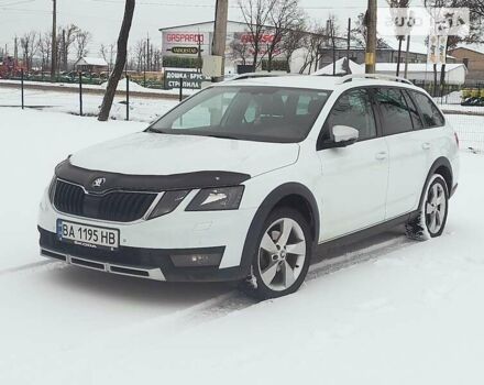 Білий Шкода Octavia Scout, об'ємом двигуна 1.97 л та пробігом 268 тис. км за 15800 $, фото 21 на Automoto.ua