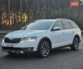 Белый Шкода Октавия Скаут, объемом двигателя 2 л и пробегом 230 тыс. км за 19499 $, фото 1 на Automoto.ua
