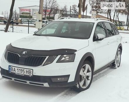 Білий Шкода Octavia Scout, об'ємом двигуна 1.97 л та пробігом 268 тис. км за 15800 $, фото 28 на Automoto.ua