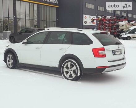Білий Шкода Octavia Scout, об'ємом двигуна 1.97 л та пробігом 268 тис. км за 15800 $, фото 27 на Automoto.ua