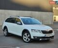 Белый Шкода Октавия Скаут, объемом двигателя 1.97 л и пробегом 185 тыс. км за 19999 $, фото 6 на Automoto.ua