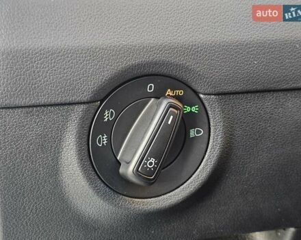 Белый Шкода Октавия Скаут, объемом двигателя 1.97 л и пробегом 185 тыс. км за 19999 $, фото 33 на Automoto.ua