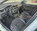 Белый Шкода Октавия Скаут, объемом двигателя 1.97 л и пробегом 185 тыс. км за 19999 $, фото 31 на Automoto.ua