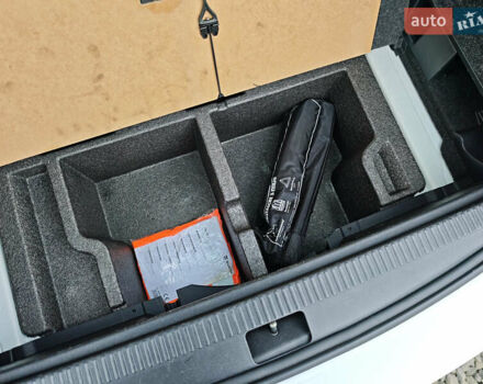 Білий Шкода Octavia Scout, об'ємом двигуна 2 л та пробігом 199 тис. км за 19200 $, фото 52 на Automoto.ua
