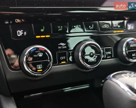 Білий Шкода Octavia Scout, об'ємом двигуна 2 л та пробігом 199 тис. км за 19200 $, фото 39 на Automoto.ua