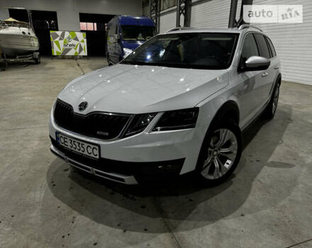 Білий Шкода Octavia Scout, об'ємом двигуна 2 л та пробігом 214 тис. км за 20500 $, фото 37 на Automoto.ua