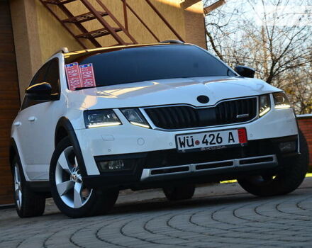 Білий Шкода Octavia Scout, об'ємом двигуна 2 л та пробігом 180 тис. км за 18850 $, фото 23 на Automoto.ua