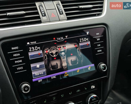 Білий Шкода Octavia Scout, об'ємом двигуна 2 л та пробігом 199 тис. км за 19200 $, фото 32 на Automoto.ua