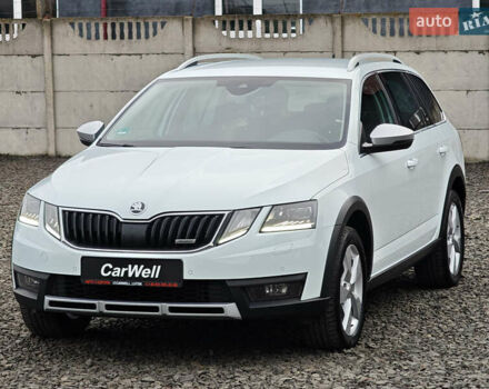 Білий Шкода Octavia Scout, об'ємом двигуна 2 л та пробігом 199 тис. км за 19200 $, фото 3 на Automoto.ua