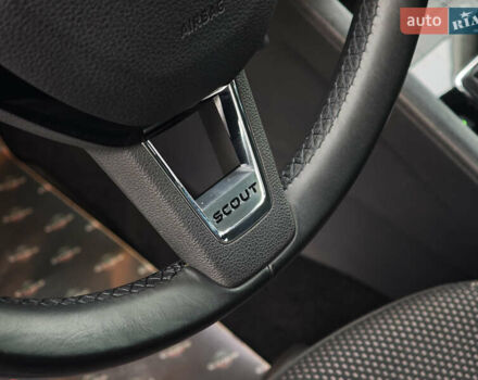 Білий Шкода Octavia Scout, об'ємом двигуна 2 л та пробігом 199 тис. км за 19200 $, фото 22 на Automoto.ua
