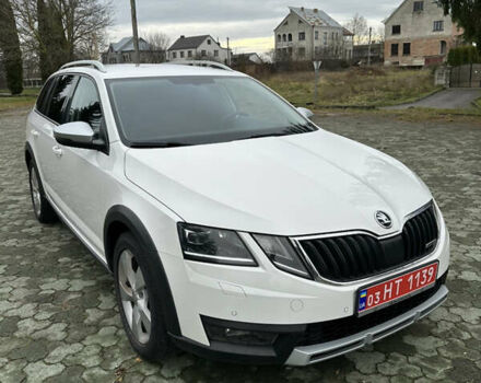 Белый Шкода Октавия Скаут, объемом двигателя 1.97 л и пробегом 198 тыс. км за 16299 $, фото 24 на Automoto.ua