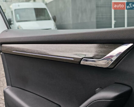 Білий Шкода Octavia Scout, об'ємом двигуна 2 л та пробігом 199 тис. км за 19200 $, фото 17 на Automoto.ua