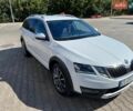 Белый Шкода Октавия Скаут, объемом двигателя 1.97 л и пробегом 266 тыс. км за 17200 $, фото 28 на Automoto.ua