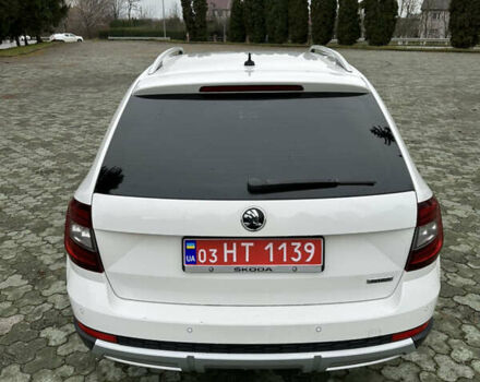 Белый Шкода Октавия Скаут, объемом двигателя 1.97 л и пробегом 198 тыс. км за 16299 $, фото 19 на Automoto.ua