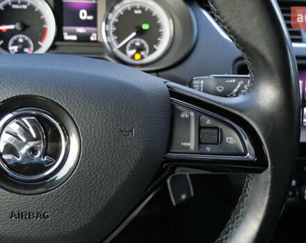 Білий Шкода Octavia Scout, об'ємом двигуна 2 л та пробігом 194 тис. км за 21400 $, фото 29 на Automoto.ua