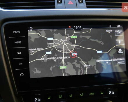 Білий Шкода Octavia Scout, об'ємом двигуна 2 л та пробігом 194 тис. км за 21400 $, фото 36 на Automoto.ua