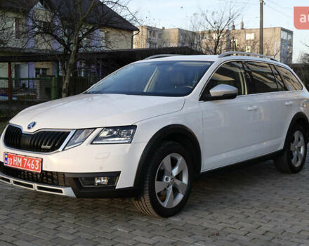 Білий Шкода Octavia Scout, об'ємом двигуна 2 л та пробігом 194 тис. км за 21400 $, фото 10 на Automoto.ua