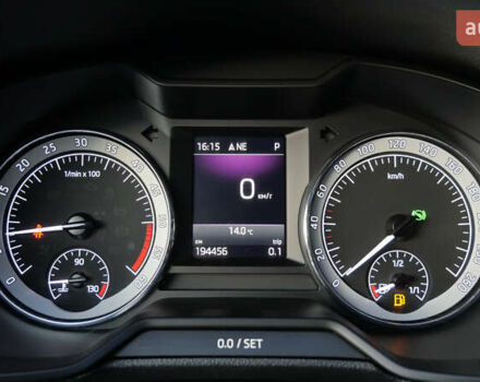 Білий Шкода Octavia Scout, об'ємом двигуна 2 л та пробігом 194 тис. км за 21400 $, фото 30 на Automoto.ua