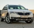 Білий Шкода Octavia Scout, об'ємом двигуна 2 л та пробігом 199 тис. км за 20750 $, фото 1 на Automoto.ua