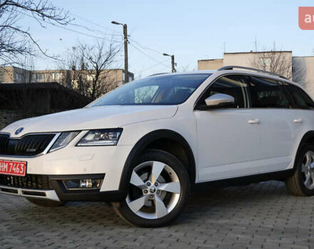 Білий Шкода Octavia Scout, об'ємом двигуна 2 л та пробігом 194 тис. км за 21400 $, фото 11 на Automoto.ua