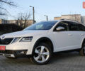 Білий Шкода Octavia Scout, об'ємом двигуна 2 л та пробігом 194 тис. км за 21400 $, фото 11 на Automoto.ua