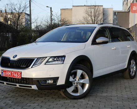 Білий Шкода Octavia Scout, об'ємом двигуна 2 л та пробігом 194 тис. км за 21400 $, фото 9 на Automoto.ua