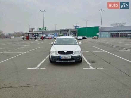 Шкода Octavia Scout 2008 у Києві на Automoto.ua Білий Шкода Octavia Scout, об'ємом двигуна 2 л та пробігом 290 тис. км за 7600 $, фото 1 на Automoto.ua