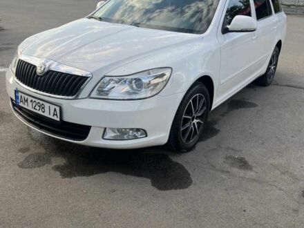 Білий Шкода Octavia Scout, об'ємом двигуна 1.8 л та пробігом 222 тис. км за 7600 $, фото 1 на Automoto.ua