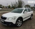 Білий Шкода Octavia Scout, об'ємом двигуна 2 л та пробігом 172 тис. км за 14300 $, фото 1 на Automoto.ua