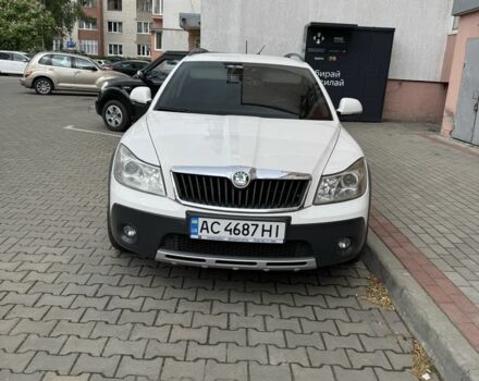 Белый Шкода Октавия Скаут, объемом двигателя 1.8 л и пробегом 212 тыс. км за 9350 $, фото 1 на Automoto.ua