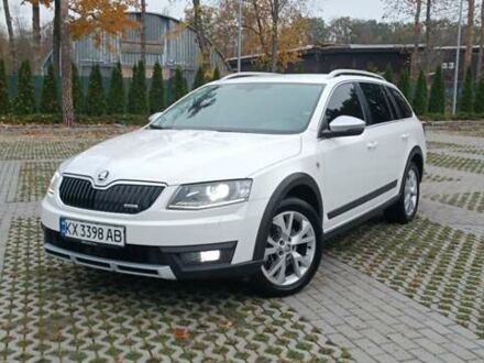 Білий Шкода Octavia Scout, об'ємом двигуна 1.97 л та пробігом 269 тис. км за 13699 $, фото 1 на Automoto.ua