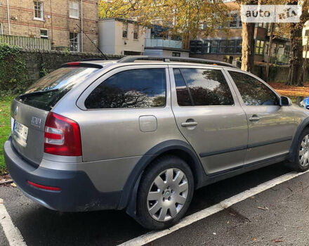 Бежевий Шкода Octavia Scout, об'ємом двигуна 2 л та пробігом 224 тис. км за 7500 $, фото 5 на Automoto.ua