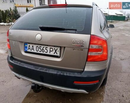 Бежевый Шкода Октавия Скаут, объемом двигателя 2 л и пробегом 237 тыс. км за 7800 $, фото 6 на Automoto.ua