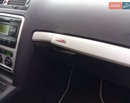 Бежевый Шкода Октавия Скаут, объемом двигателя 2 л и пробегом 237 тыс. км за 7800 $, фото 8 на Automoto.ua