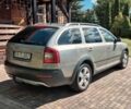Бежевый Шкода Октавия Скаут, объемом двигателя 2 л и пробегом 254 тыс. км за 2800 $, фото 3 на Automoto.ua