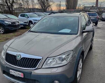 Бежевий Шкода Octavia Scout, об'ємом двигуна 1.8 л та пробігом 244 тис. км за 7500 $, фото 2 на Automoto.ua